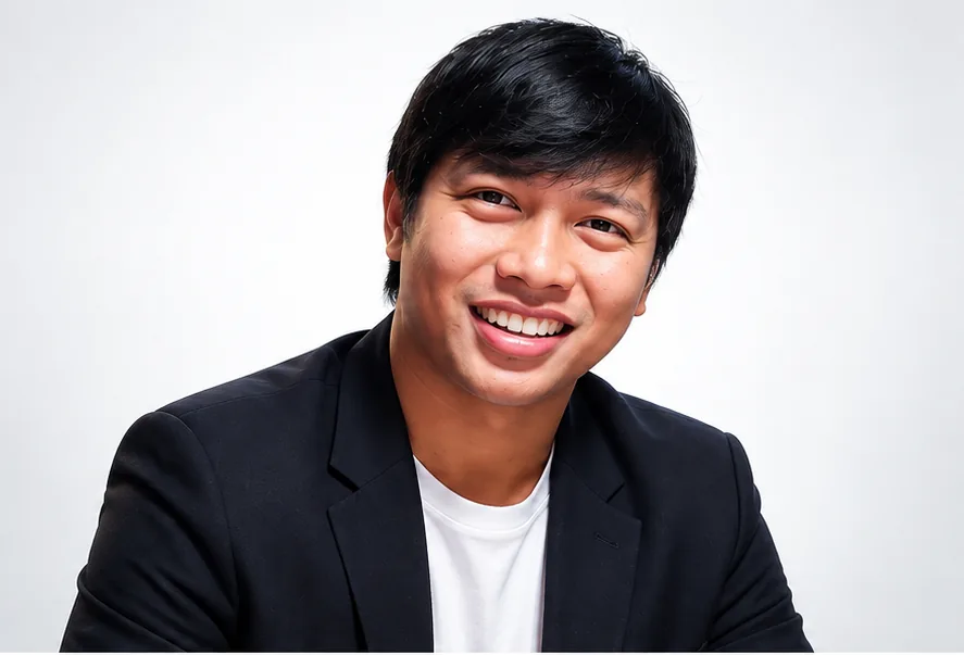 Alexander Bacas, co-founder of Bacas Growth Studio